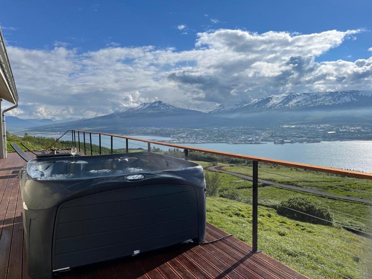 Akureyri - Cabin With An Amazing View Exterior photo