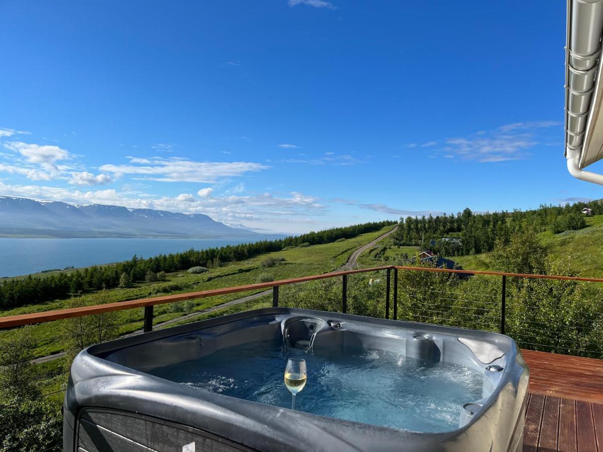 Akureyri - Cabin With An Amazing View Exterior photo